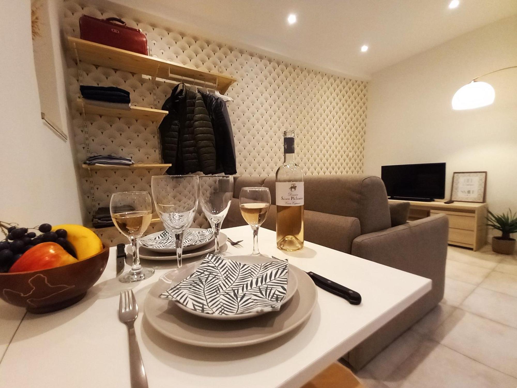 #2 Studio # Place Charmante Toulon Eksteriør bilde